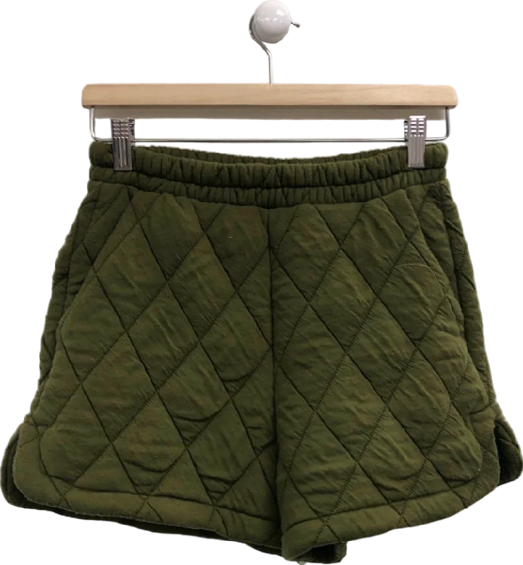 Denim shorts – Shorts made from denim fabric, often associated with a casual, summery vibe.MNG Olive Green Quilted Shorts UK S