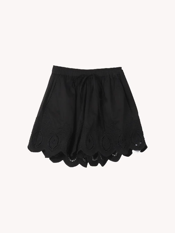 Tailored shorts – Well-fitted, structured shorts, often more formal or polished for work or events.BALCARCE LIZZIE SHORTS