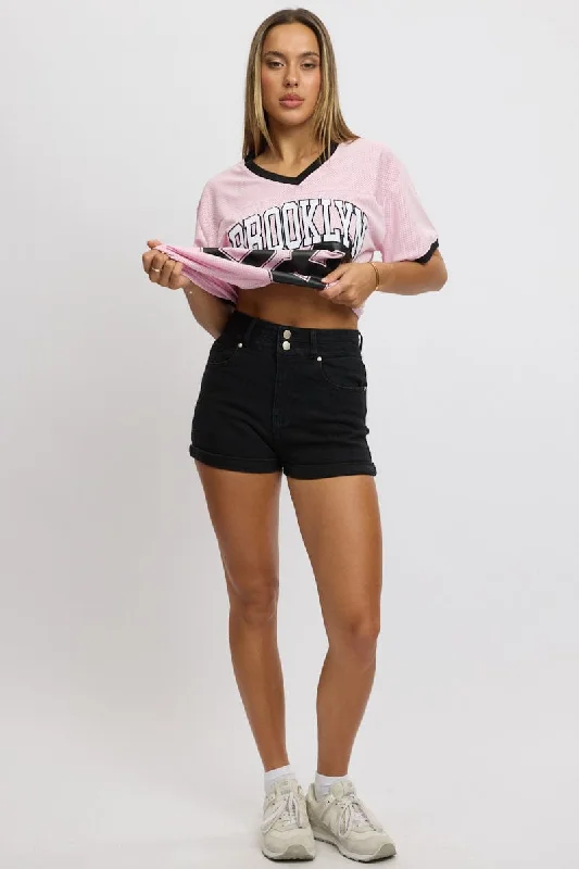 Boyfriend shorts – Relaxed, loose-fit shorts with a slightly longer inseam, often rolled up at the hem for a casual appearance.Black Skinny Denim Short High Rise