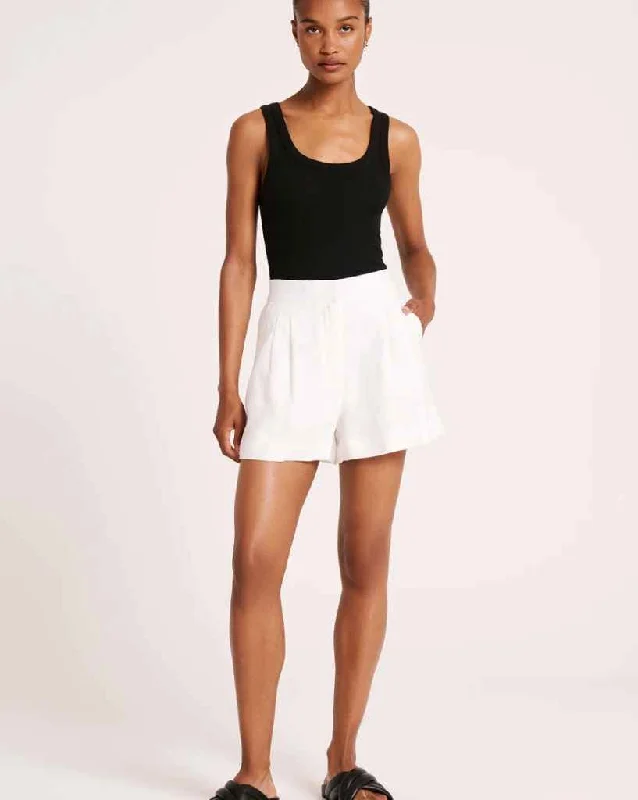 Ripped shorts – Denim or other fabric shorts with intentional tears or distressing for a rugged, trendy look.Thilda Tailored Short