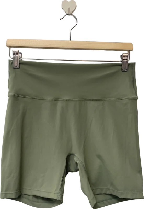 Linen shorts – Lightweight and breathable shorts made from linen, ideal for hot weather.Adanola Khaki High-Waisted Shorts UK 2XL