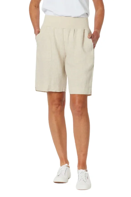 Boyfriend shorts – Relaxed, loose-fit shorts with a slightly longer inseam, often rolled up at the hem for a casual appearance.JERSEY WAIST LINEN SHORT - 43853GS