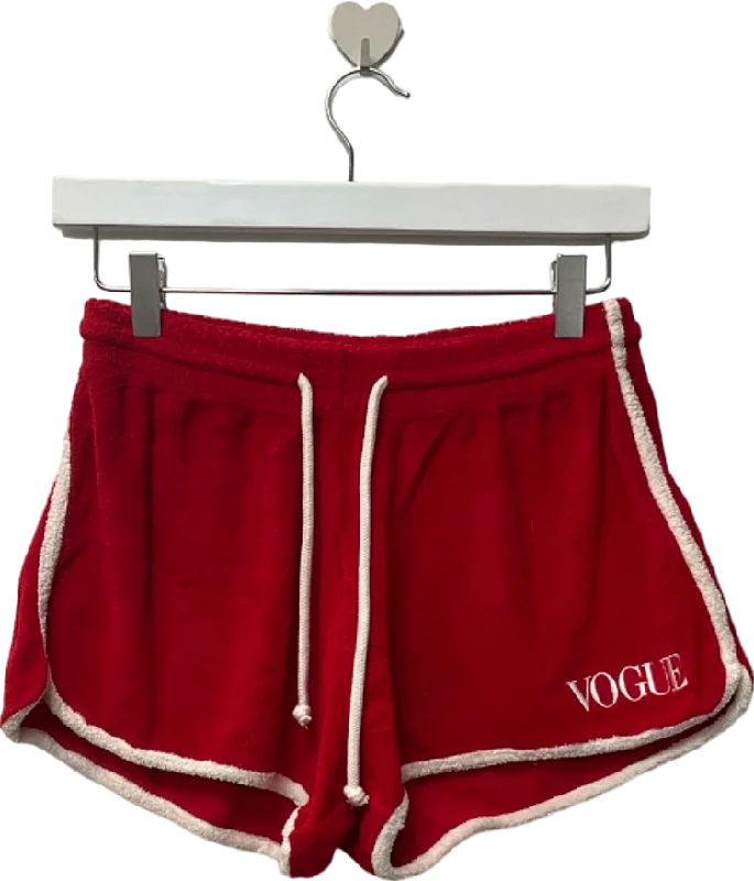 Tye-dye shorts – Shorts with a colorful, spiral tie-dye pattern, perfect for a retro or festival vibe.British Vogue Red Terry Shorts UK S