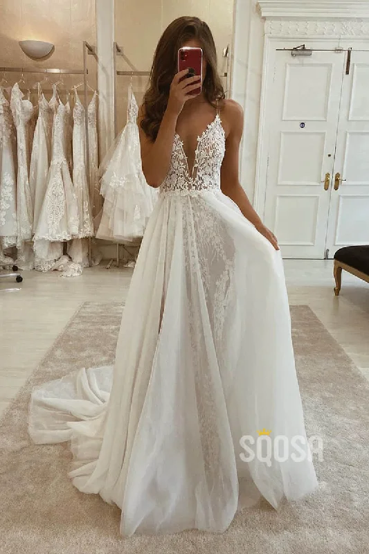 T-shirt dress – Casual dress made from T-shirt-like material, typically loose-fitting and comfortable.A-line V-neck Spaghetti Straps Lace Bohemian Wedding Dress Rustic Bridal Gowns QW2097