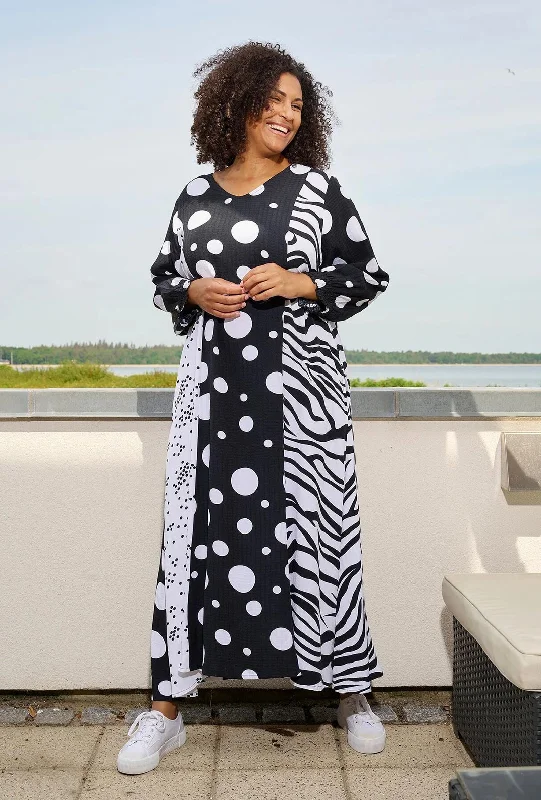 Off-the-shoulder dress – Dress with sleeves or straps that sit below the shoulders, exposing the upper arms.Aprico Curve Beaconion Multi Print Maxi Dress, Black