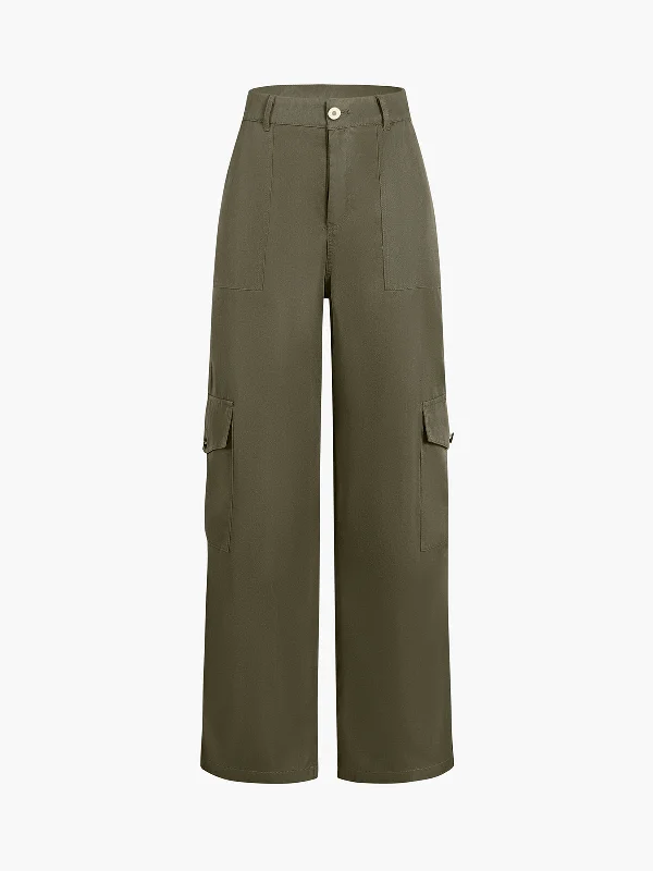 Wide-leg trousers – Trousers with a loose, flared fit from the hips down to the ankles.BerryBetty - Buttoned Cargo Pockets Straight Leg Pants