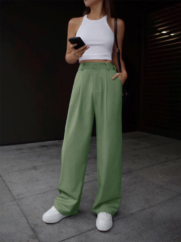 Cargo trousers – Loose-fitting trousers with large pockets on the sides, often made from durable materials.BerryBetty - By The Garden Linen Wide Leg Pants