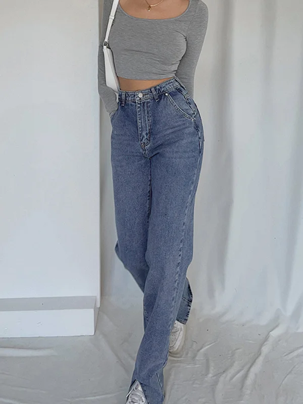 Button-front trousers – Trousers that feature a row of buttons along the waistband for a stylish detail.BerryBetty - Classic Straight Leg Jeans