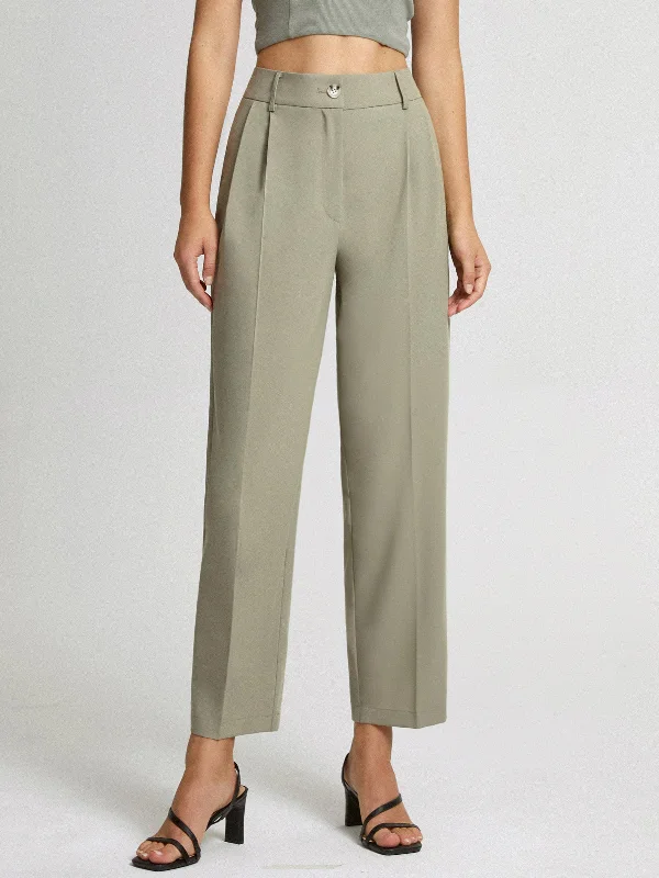 Bootcut trousers – Slightly flared at the bottom, designed to accommodate boots underneath.BerryBetty - Cropped Mid Rise Straight Leg Trousers