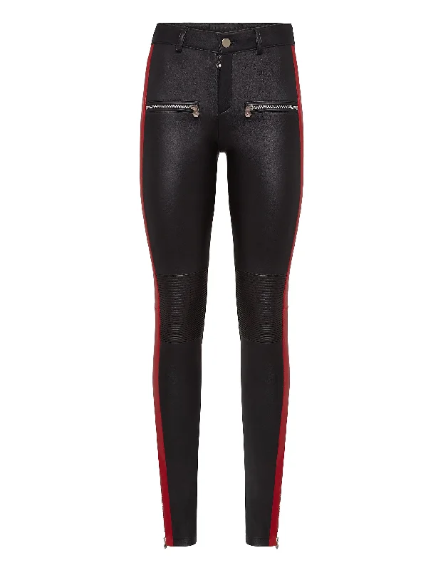 Slim-fit trousers – Trousers that are form-fitting and narrow through the legs.Leather Bikers Original