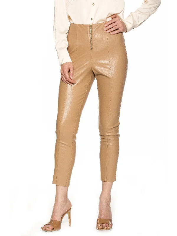 Cargo trousers – Loose-fitting trousers with large pockets on the sides, often made from durable materials.Leather Pants