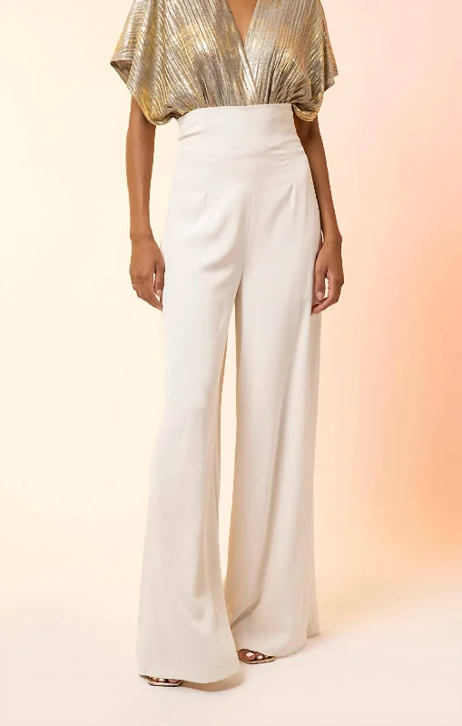 Wide-waistband trousers – Trousers with a thick waistband, often providing a more structured or comfortable fit.Lyla High Waist Pants In Cream