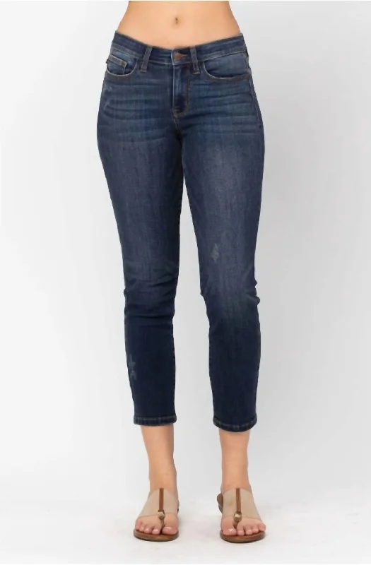 Maternity trousers – Trousers specifically designed for expectant mothers, with an adjustable waistband for comfort.Mid Rise Cropped Relaxed Fit Denim Jean In Blue