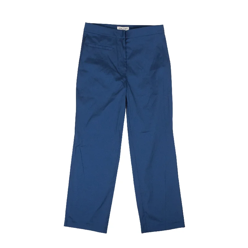 Tapered trousers – Trousers that narrow toward the ankle, creating a more fitted, streamlined look.Navy Blue Stretchy Baby Cigarette Pants