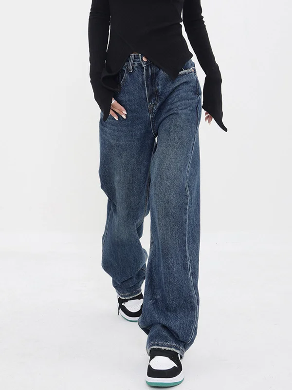 Button-front trousers – Trousers that feature a row of buttons along the waistband for a stylish detail.BerryBetty - Patchwork Pockets Denim Wide Leg Boyfriend Jeans