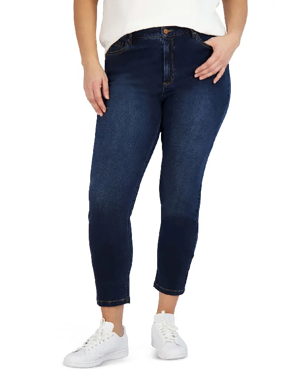 Athleisure trousers – Comfortable, performance-focused trousers that can be worn for both working out and casual wear.Plus Size Lexington High Rise Skinny Jean