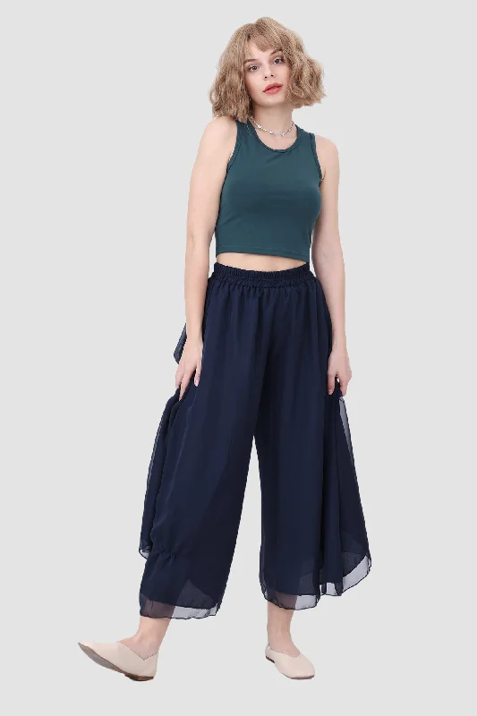 Cargo trousers – Loose-fitting trousers with large pockets on the sides, often made from durable materials.BerryBetty - Tall High Waist Wide Leg Pants