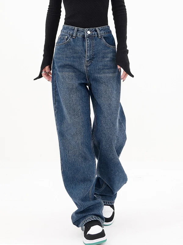 Athleisure trousers – Comfortable, performance-focused trousers that can be worn for both working out and casual wear.BerryBetty - Three Button Baggy Wide Leg Boyfriend Jeans