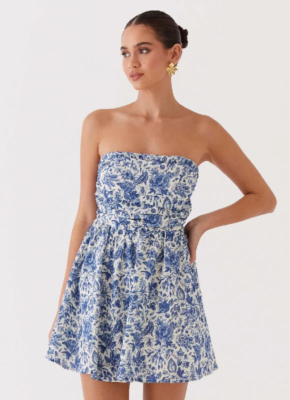 A-line skirt – Skirt that is fitted at the hips and gradually flares out toward the hem.Forget Me Not Linen Mini Dress - Blue Paisley