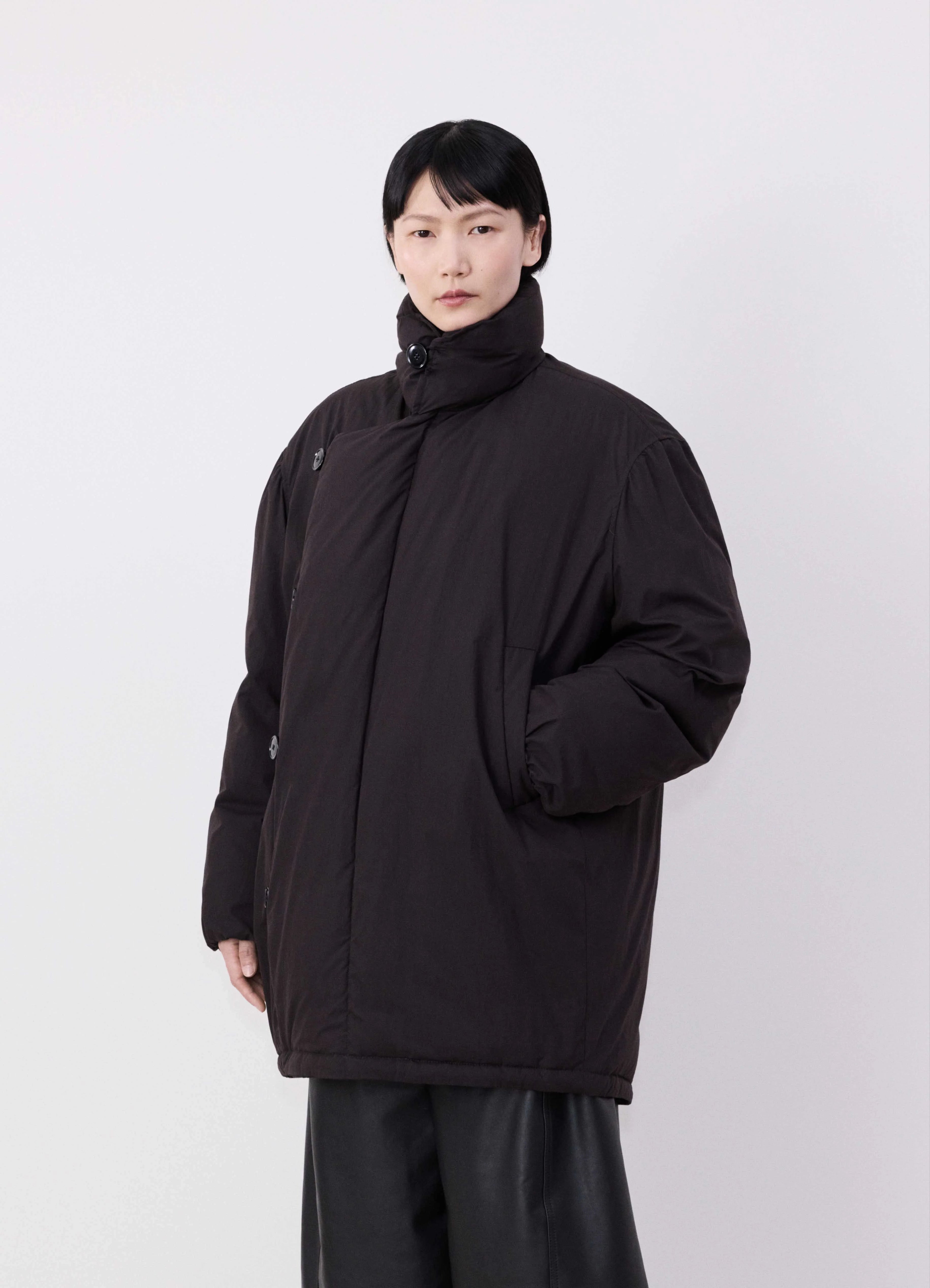 Herringbone – A distinct V-shaped woven patternLONG PUFFER JACKET