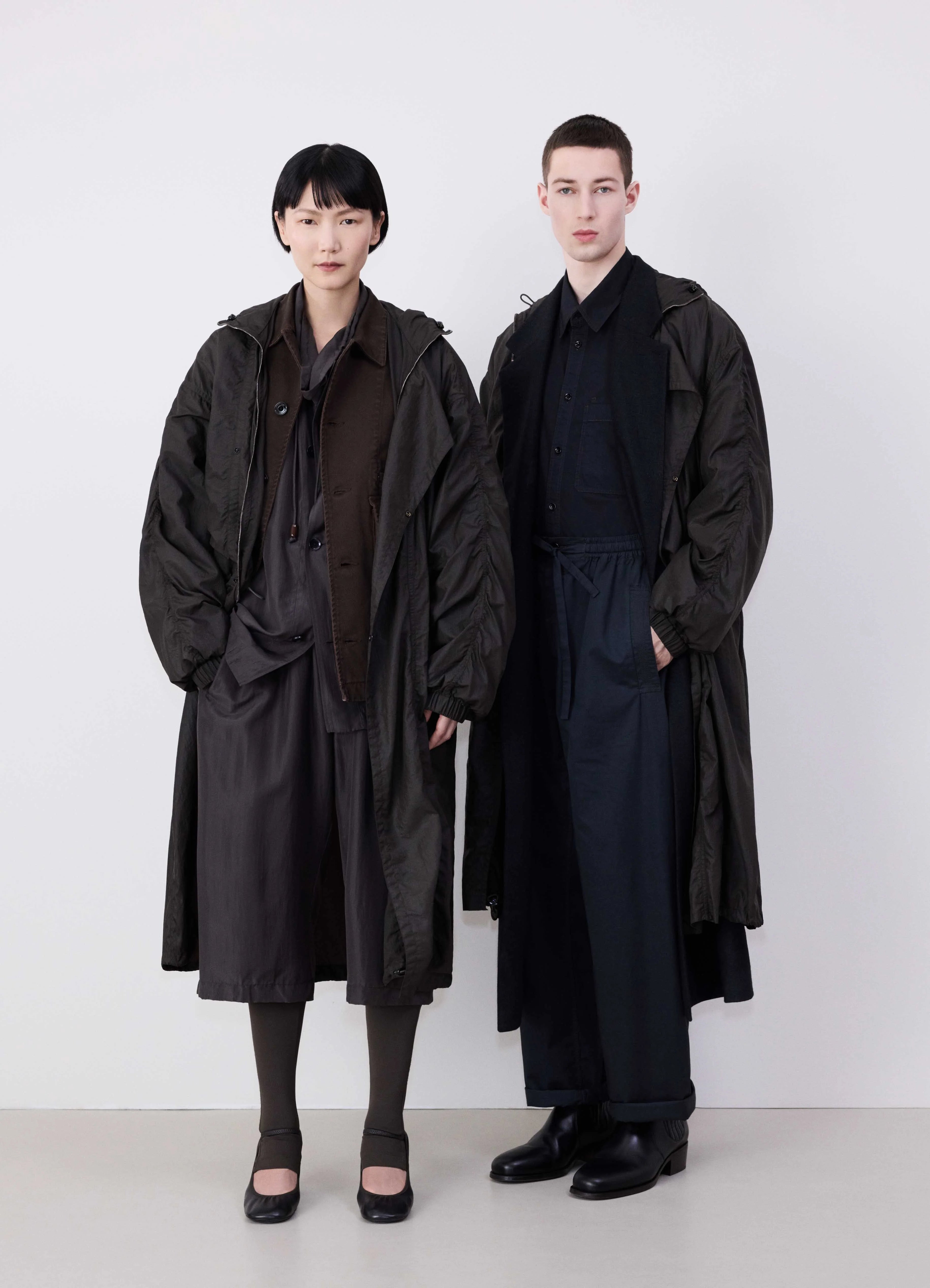 Oversized – Loose, relaxed fitNYLON PARKA