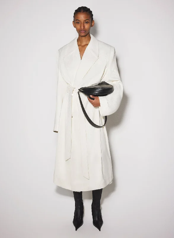 Hooded – With a hoodoff-white ribbed belted coat