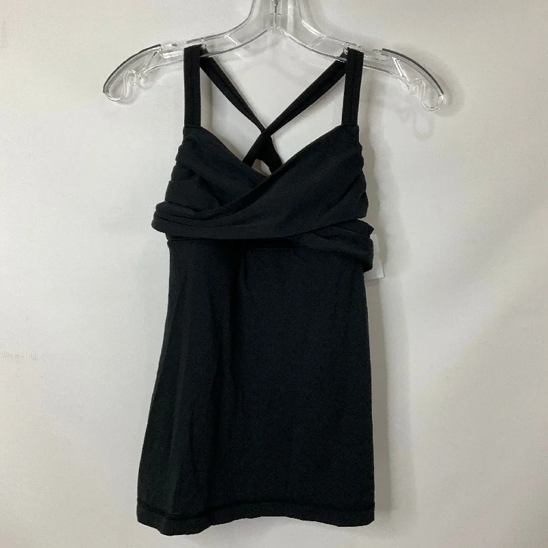 Button-up vest – Vest with buttons or a buttoned front closureBlack Athletic Tank Top Lululemon, Size 6