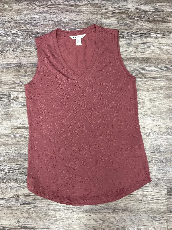 Long vest – Extended length vest, often reaching mid-thigh or kneePink Athletic Tank Top Athleta, Size S