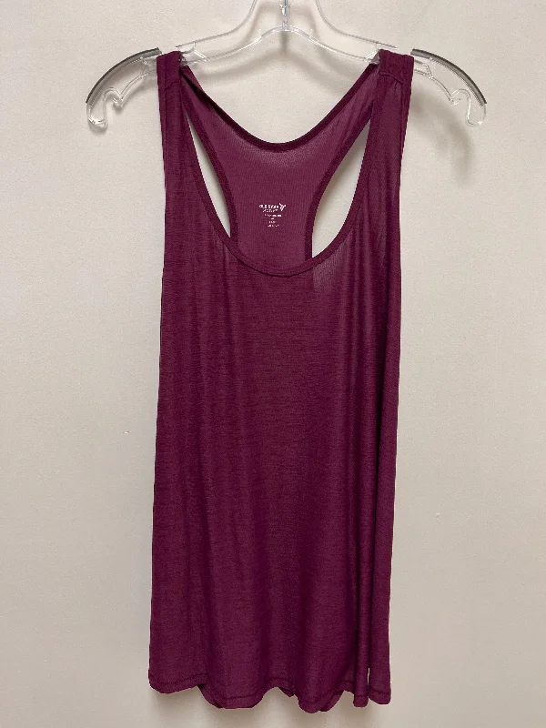 V-neck vest – Vest with a V-shaped neckline for a flattering fitPurple Athletic Tank Top Old Navy, Size 4x