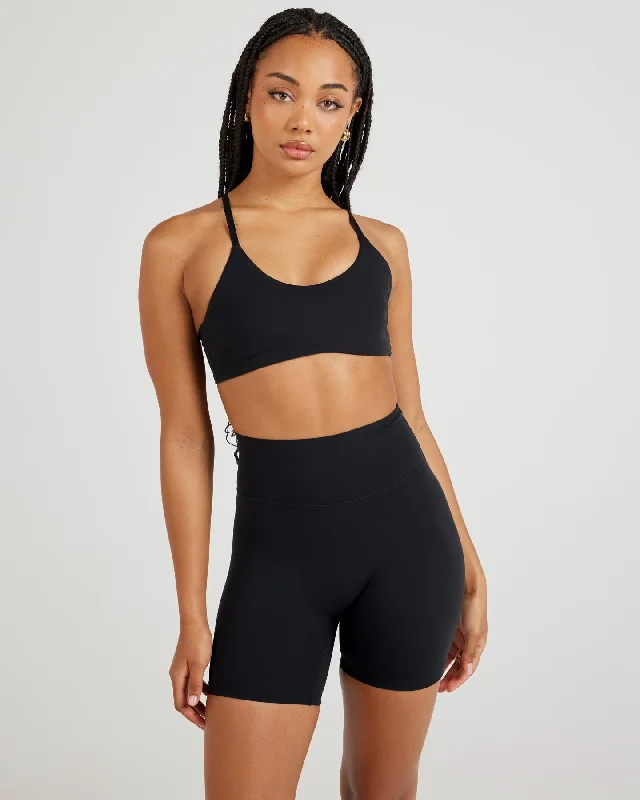 Maternity sports bra – Sports bra designed for pregnant women, offering extra support and flexibility for changing bodies.Airey Micro Bra - Black