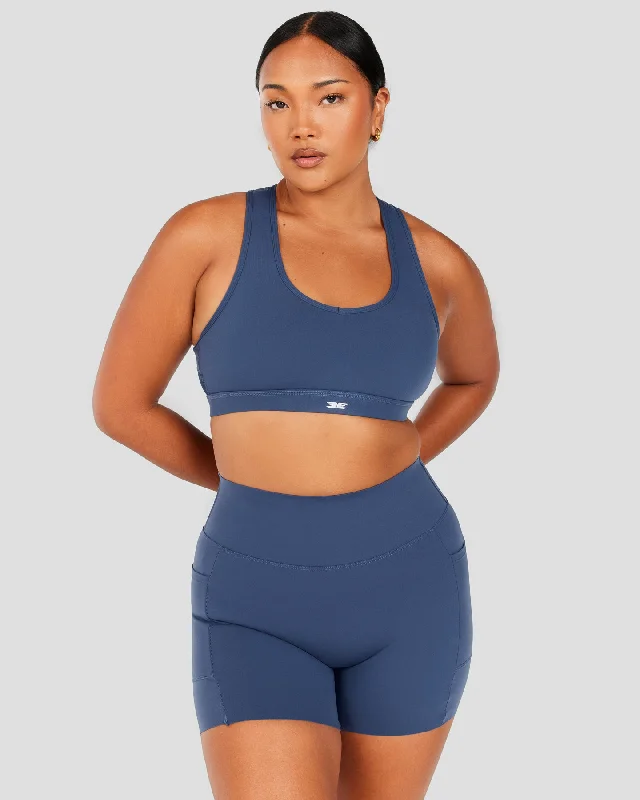 Breathable sports bra – Sports bra made from lightweight, moisture-wicking fabrics to keep the body cool and dry.Aura Mesh Bra - Soft Navy