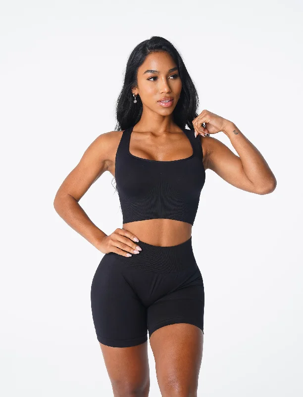 Seamless sports bra – Sports bra made without seams for a smooth, chafe-free fit.Black Ignite Seamless Bra