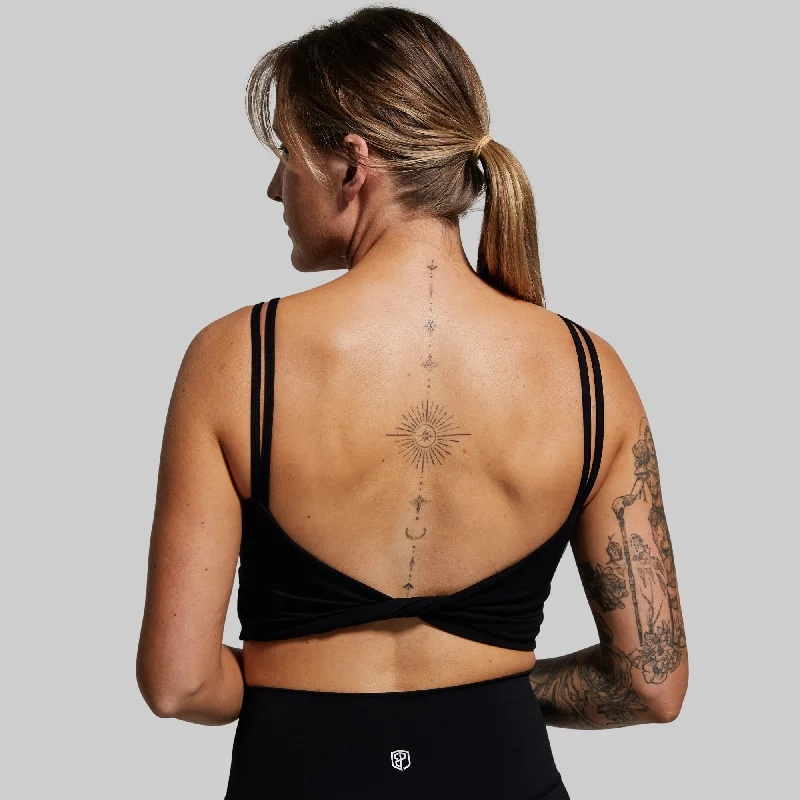 Front-closure sports bra – Sports bra that fastens at the front, often with hooks, zippers, or snaps, for easier wear.Don't Get It Twisted Sports Bra (Brand Strength-Black)