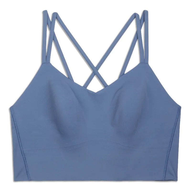 Adjustable straps sports bra – Sports bra with straps that can be adjusted for a personalized fit and comfort.Like A Cloud Longline Bra - Resale