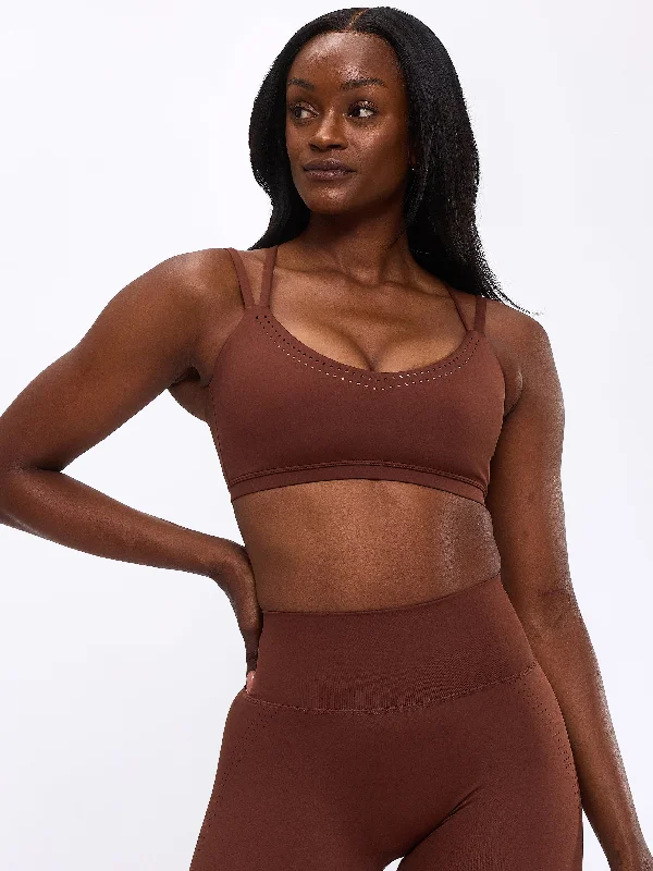 Activewear sports bra – Sports bra designed not only for performance but also for wearing as part of stylish athleisure outfits.Limitless Laser Cut Sports Bra - Mocha