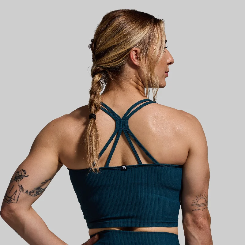 Yoga sports bra – Lightweight and comfortable sports bra designed specifically for yoga, offering gentle support.Limitless Sports Bra (Undertow)