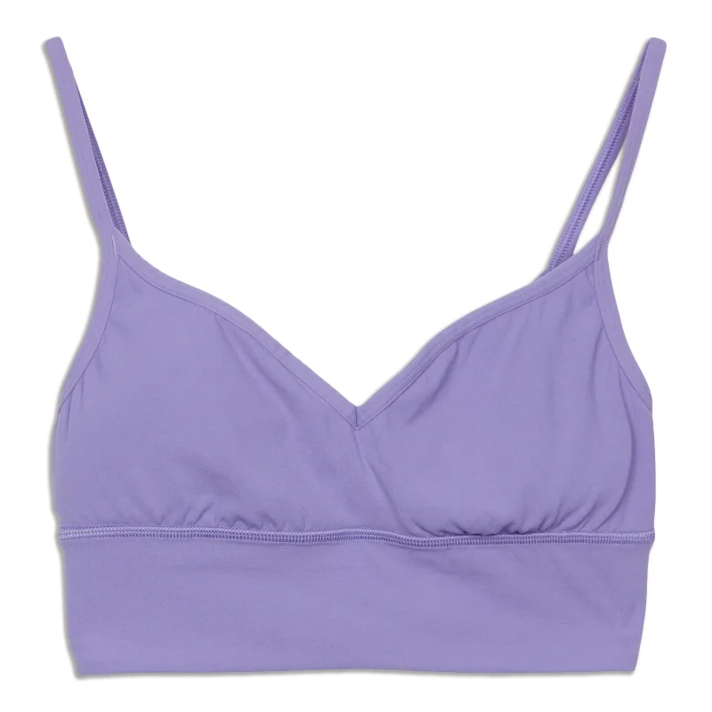 Yoga sports bra – Lightweight and comfortable sports bra designed specifically for yoga, offering gentle support.lululemon Align™ Sweetheart Bra - Resale