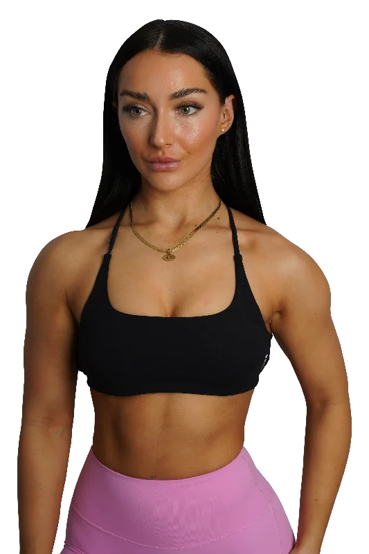 Criss-cross strap sports bra – Sports bra with straps that cross over at the back, providing extra support and a stylish look.REFINE 2.0 BRA - BLACK