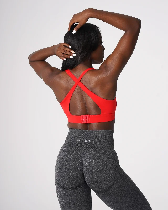 Seamless sports bra – Sports bra made without seams for a smooth, chafe-free fit.Scarlet Reveal Bra