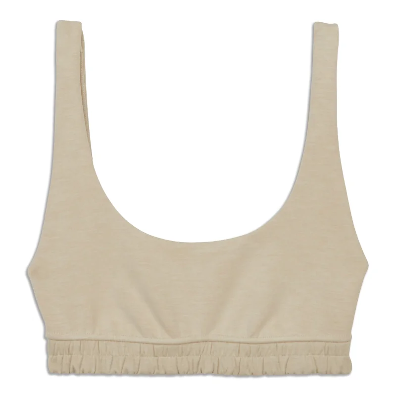 Supportive sports bra – Sports bra specifically designed to provide strong support, often for larger busts or high-impact activities.Softstreme Scoop-Neck Bra - Resale