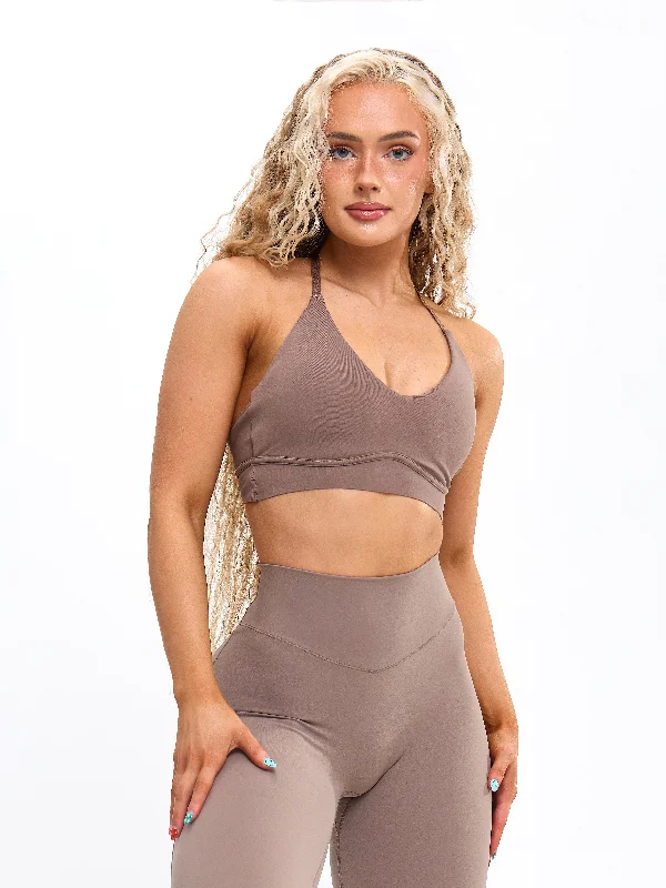 High-impact sports bra – Designed for high-intensity workouts or activities, providing maximum support.Sultry Sports Bra - Chai Latte