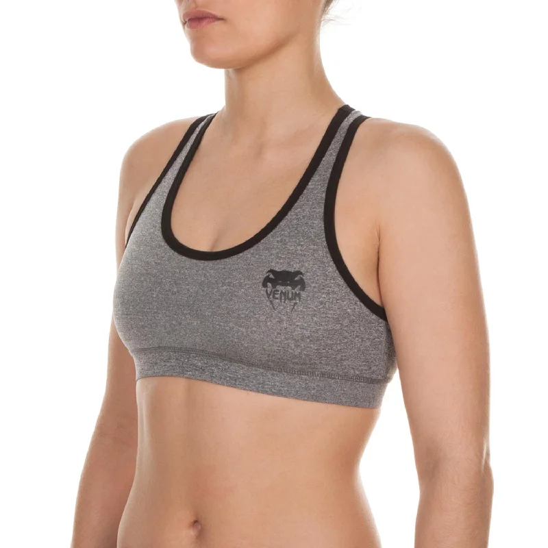 Adjustable straps sports bra – Sports bra with straps that can be adjusted for a personalized fit and comfort.Venum Essential Sports Bra - Grey