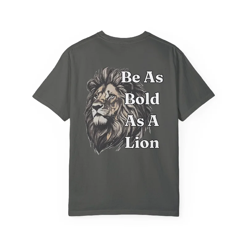 Ringer – T-shirt with contrasting colored trim around the neckline and sleevesBe As Bold As A Lion WYCD T-shirt