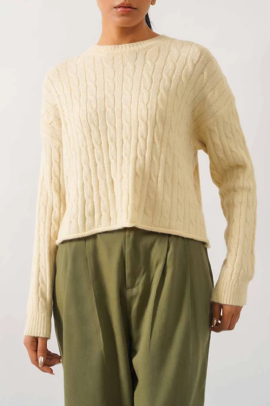 Raglan sleeve – Diagonal sleeve seams that extend to the necklineCABLE-KNIT CROPPED SWEATER