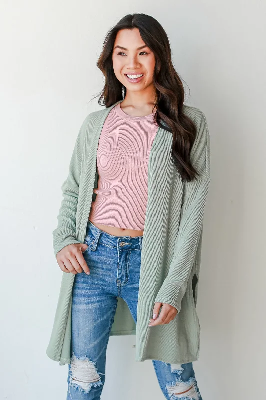 Pullover – Sweater without buttons or zippers, worn over the headGood Idea Ribbed Cardigan