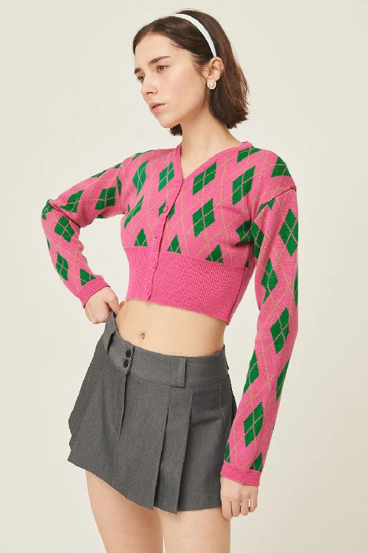 Boxy – Square, loose shapeLoretta Highteen Argyle Cardigan