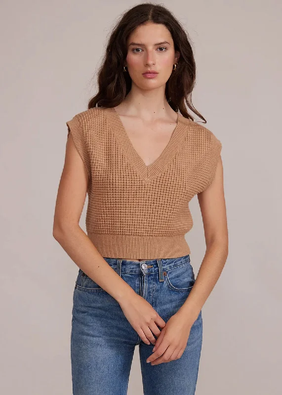 Short sleeve – Sleeveless or cap sleeve styleOaklyn Cropped Vest - Camel