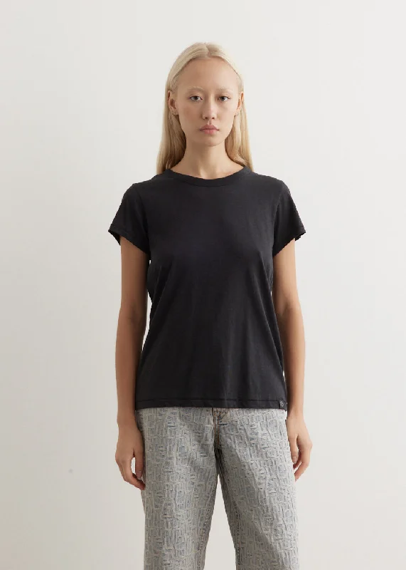 Ruffled – T-shirt with frills or ruffles at the sleeves or hemSlub T-Shirt